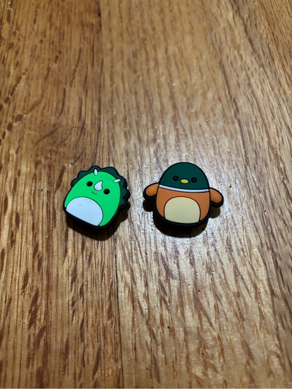2 pack croc charms
